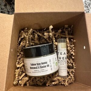 Tallow Raw Honey and Tea Tree Lip Balm Set